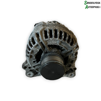 Skoda Fabia Generator Med OEM Nr. 045903023F Fra Skoda Ophugger