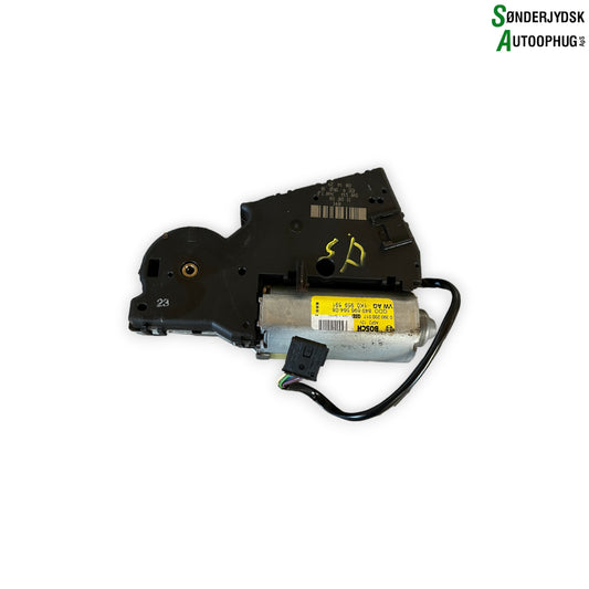 VW Golf 5 1K Soltagsmotor Med OEM Nr. 1K0696564 Fra VW Ophugger