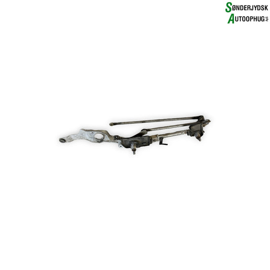 Mazda 2 DE Viskertræk Med OEM Nr. DF7167360 Fra Mazda Ophugger