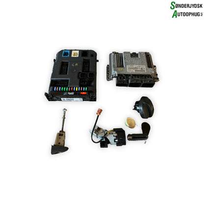 Citroen C3 Picasso Motorstyring - Motorstyreboks - Injection Elboks Med OEM Nr. 9805947680 Fra Citroen Ophugger