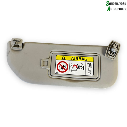 Citroen C1 Solskærm Med OEM Nr. 16117727BJ	 Fra Citroen Ophugger