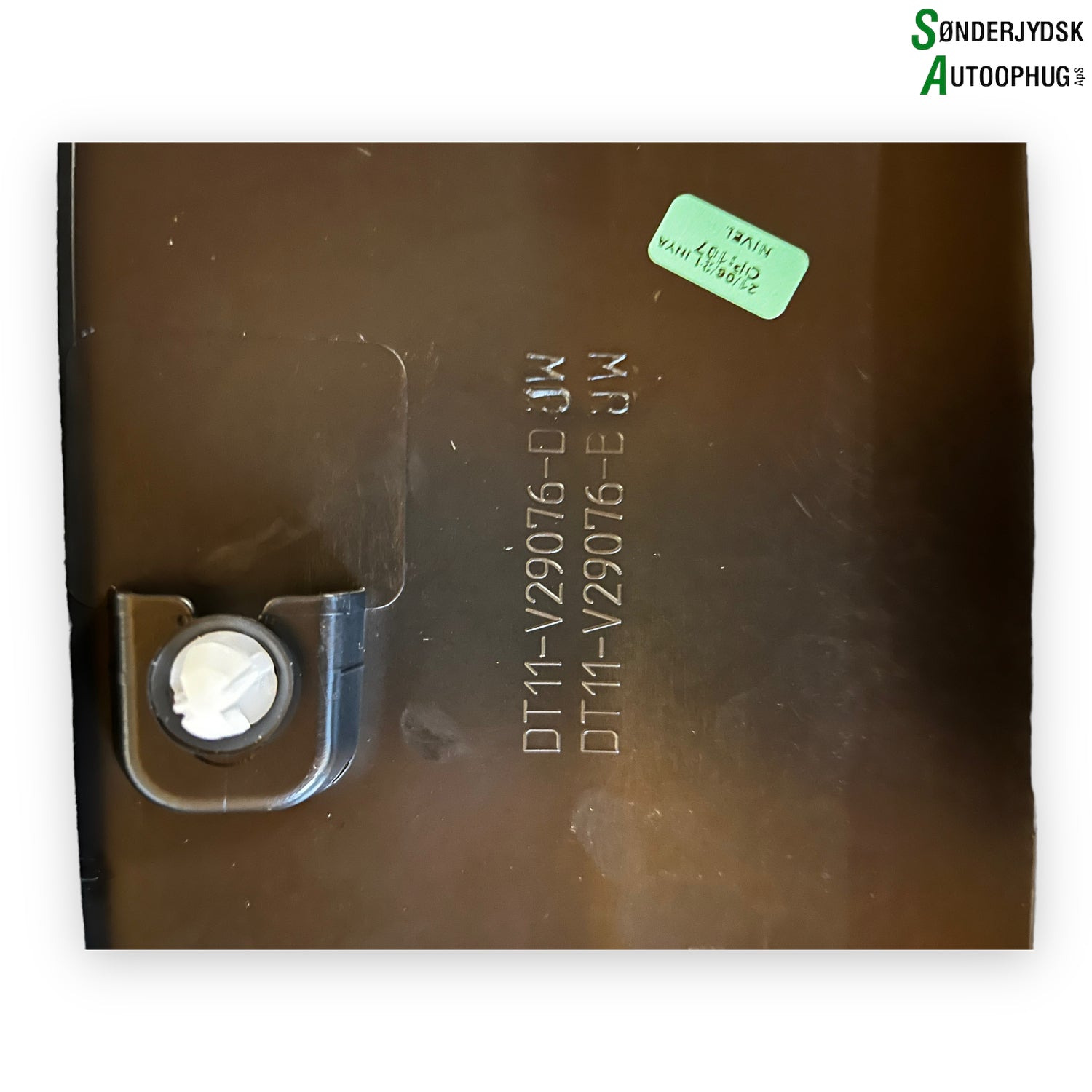 Ford Transit Connect Pynteliste Dør Med OEM Nr. DT11V29076B Fra Ford Ophugger