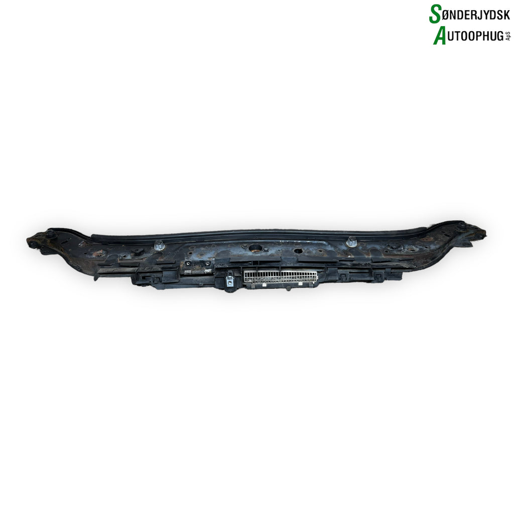 Renault Megane 2 Låseplade Med OEM Nr. 8200137494 Fra Renault Ophugger