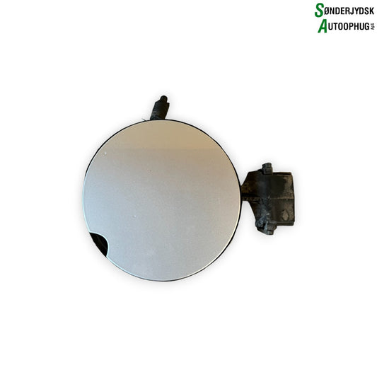 Renault Clio 4 Benzinklap / Tankklap Med OEM Nr. 788307966R Fra Renault Ophugger