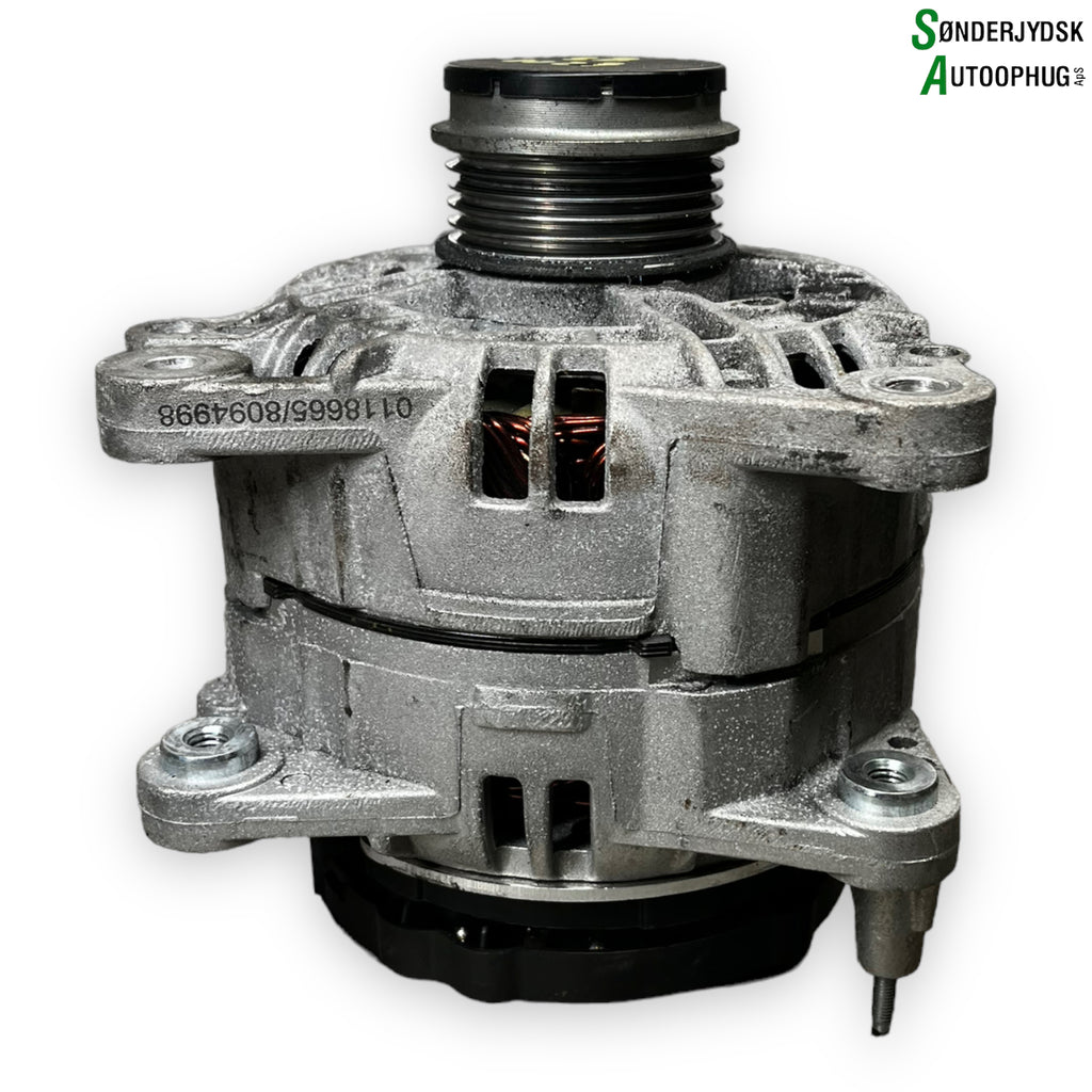VW Passat 3B Generator Med OEM Nr. 13420610 Fra VW Ophugger