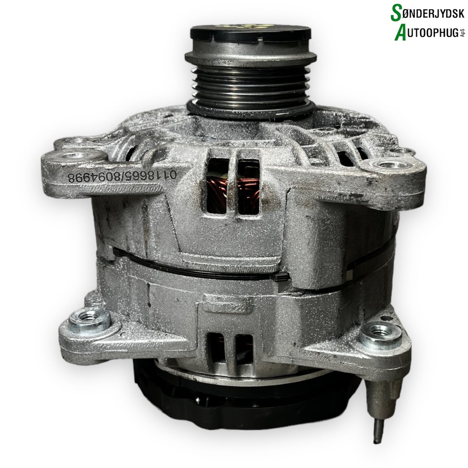 VW Passat 3B Generator Med OEM Nr. 13420610 Fra VW Ophugger