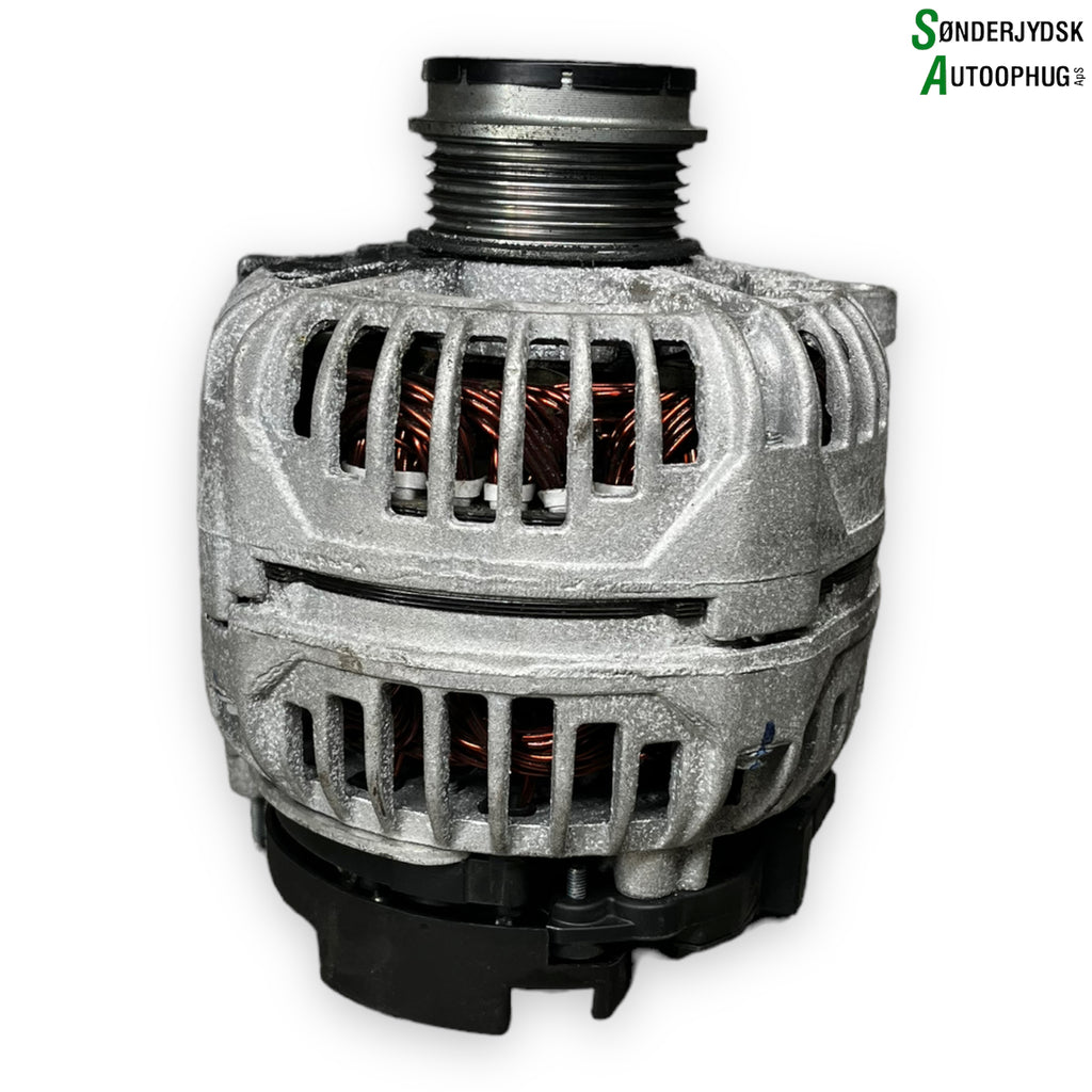 VW Passat 3B Generator Med OEM Nr. 13420610 Fra VW Ophugger