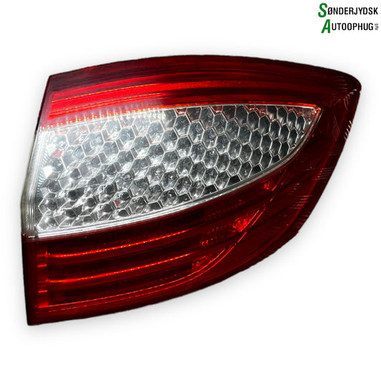Ford Mondeo 4 Baglygte Med OEM Nr. 7S7113404B Fra Ford Ophugger