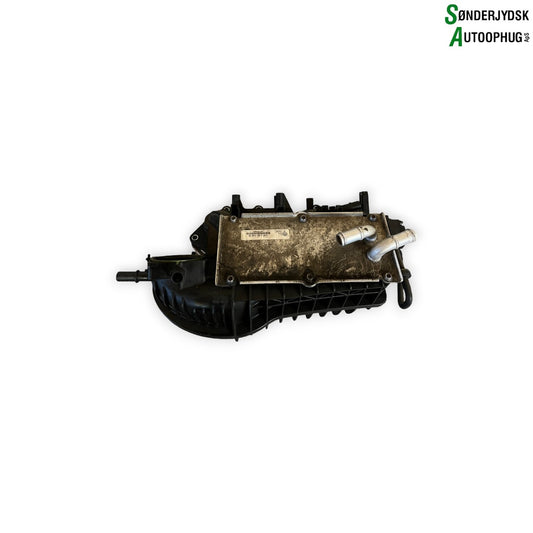 VW Polo 6R Manifold Ind Med OEM Nr. 03F145749B Fra VW Ophugger