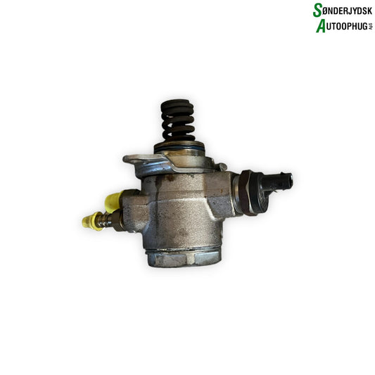 VW Polo 6R Højtrykspumpe Med OEM Nr. 03C127026E Fra VW Ophugger