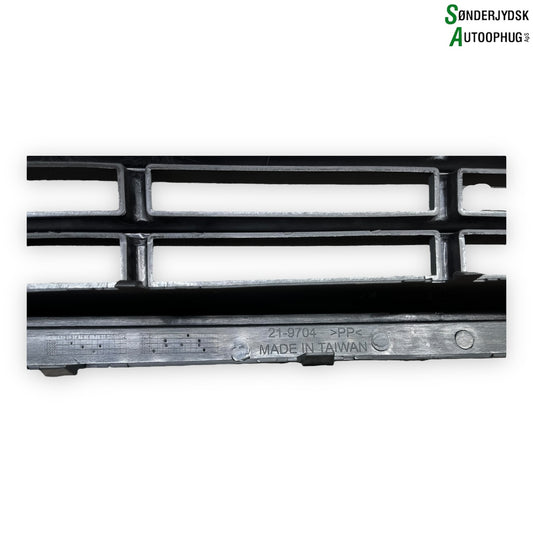 VW Transporter T5 1.Fac: Okt 2009/Jul 2015 Kofangergitter Med OEM Nr. 9568910 Fra VW Ophugger