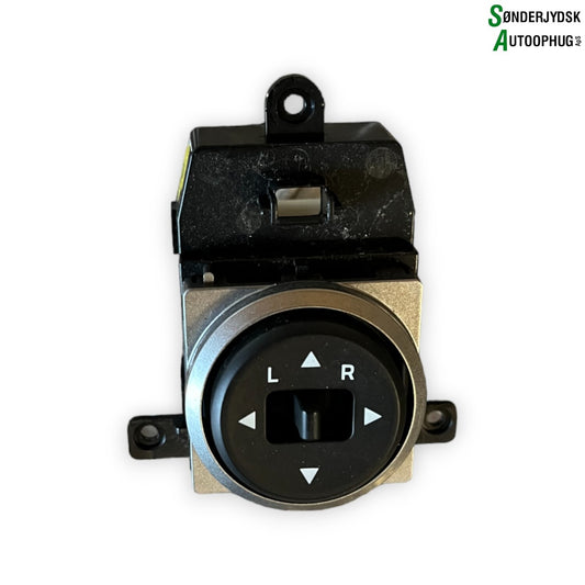 Hyundai I10 Kontakt Sidespejl Med OEM Nr. 299128454 Fra Hyundai Ophugger