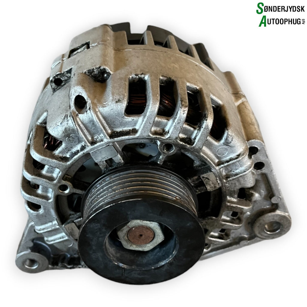 Audi A6 Generator Med OEM Nr. 058903018X Fra Audi Ophugger