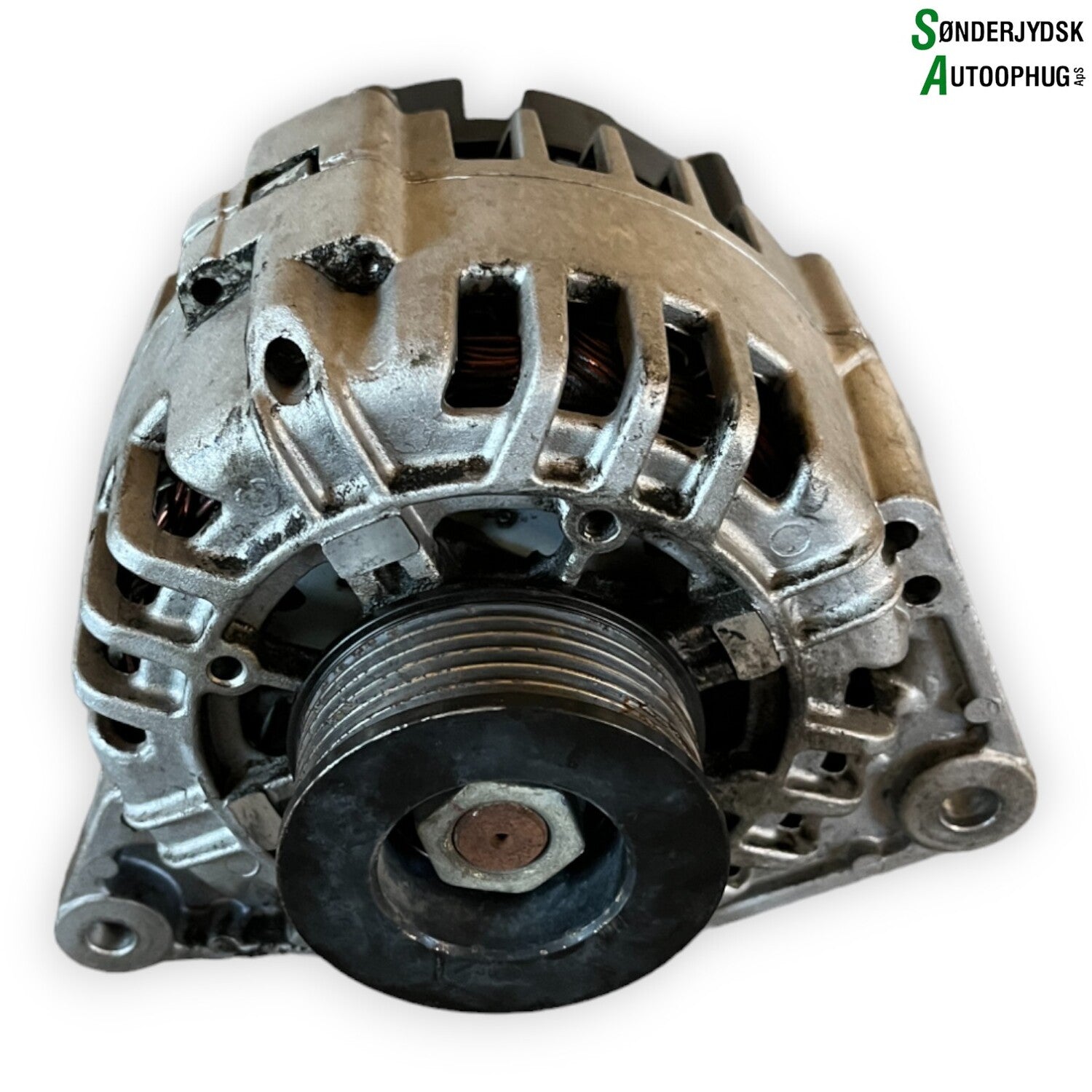 Audi A6 Generator Med OEM Nr. 058903018X Fra Audi Ophugger