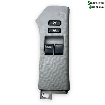 Toyota Yaris Kontakt Rudehejs Med OEM Nr. 848200D100 Fra Toyota Ophugger