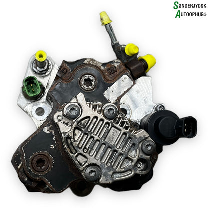 Toyota Yaris Dieselpumpe Med OEM Nr. 221000N020 Fra Toyota Ophugger