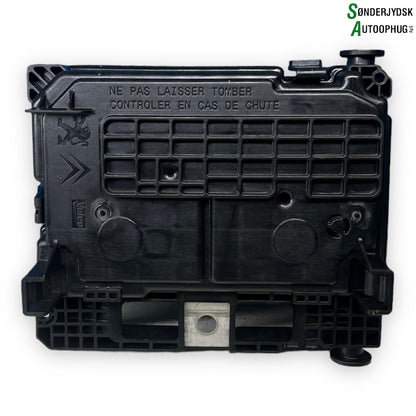 Citroen C3 II Sikringsboks Med OEM Nr. 9667199780 Fra Citroen Ophugger