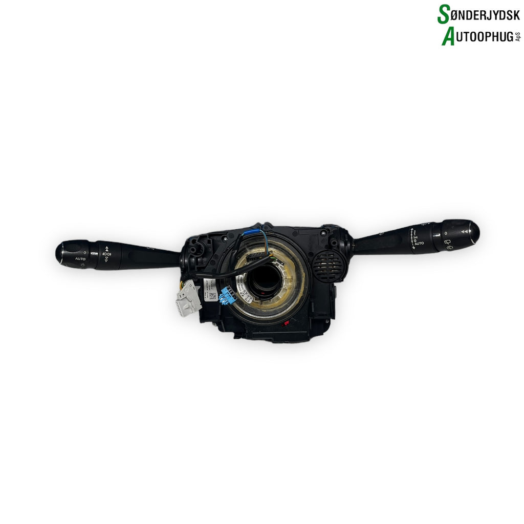 Peugeot 508 Kontakt Combi Med OEM Nr. 6243E1 Fra Peugeot Ophugger