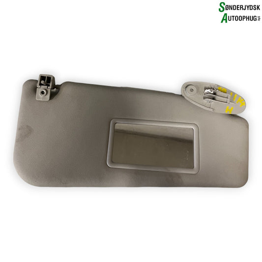 Suzuki Splash Solskærm Med OEM Nr. 8480151K106GS Fra Suzuki Ophugger