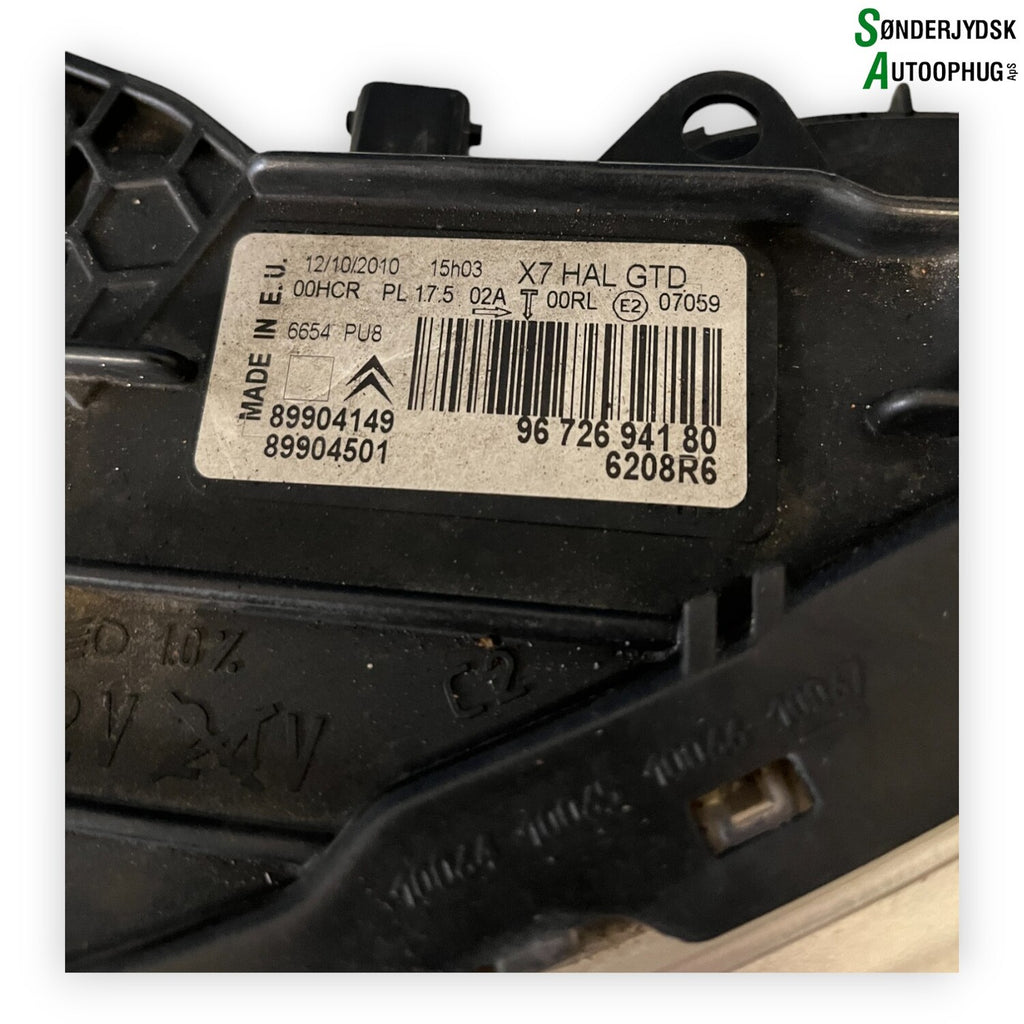 Citroen C5 Forlygte Med OEM Nr. 6208R6 Fra Citroen Ophugger