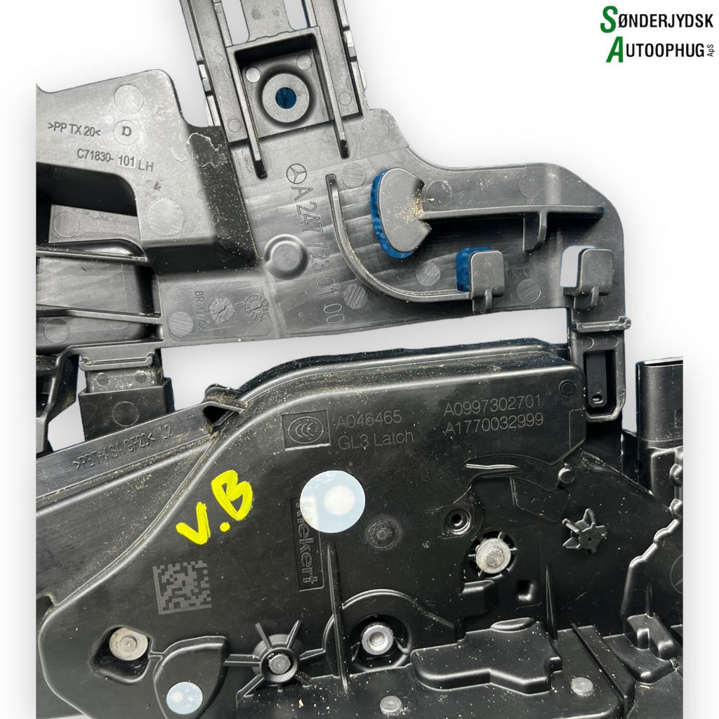 Mercedes-Benz Mercedes A W177 Dørlås Med OEM Nr. A2477230100 Fra Mercedes-Benz Ophugger