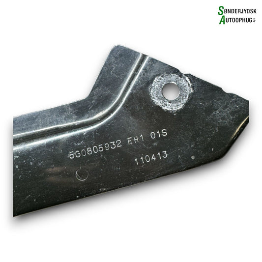 VW Golf 7 AU Forlygteholder Med OEM Nr. 5G0805932 Fra VW Ophugger