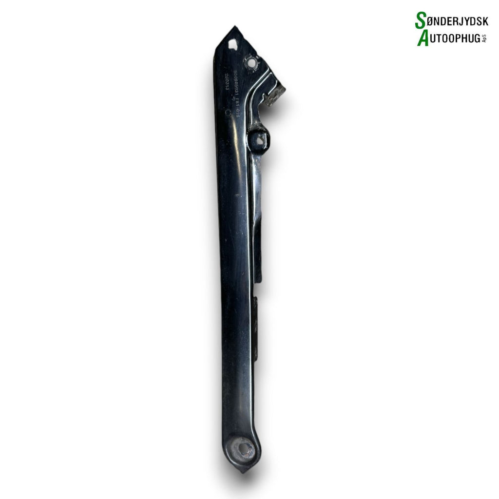 VW Golf 7 Au Forlygteholder Med OEM Nr. 5G0805931 Fra VW Ophugger