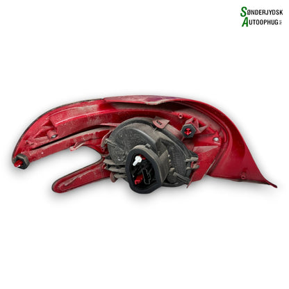 Peugeot 208 Baglygte Med OEM Nr. 9672628380 Fra Peugeot Ophugger