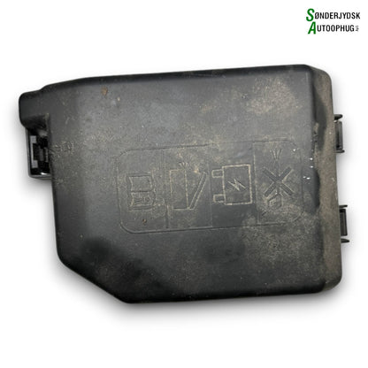 Opel Karl Sikringsboks Med OEM Nr. 42483368 Fra Opel Ophugger