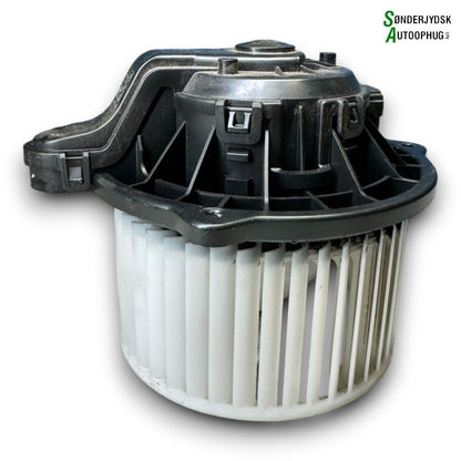 Hyundai I20 NL Varmeblæser Med OEM Nr. 97126C8000 Fra Hyundai Ophugger