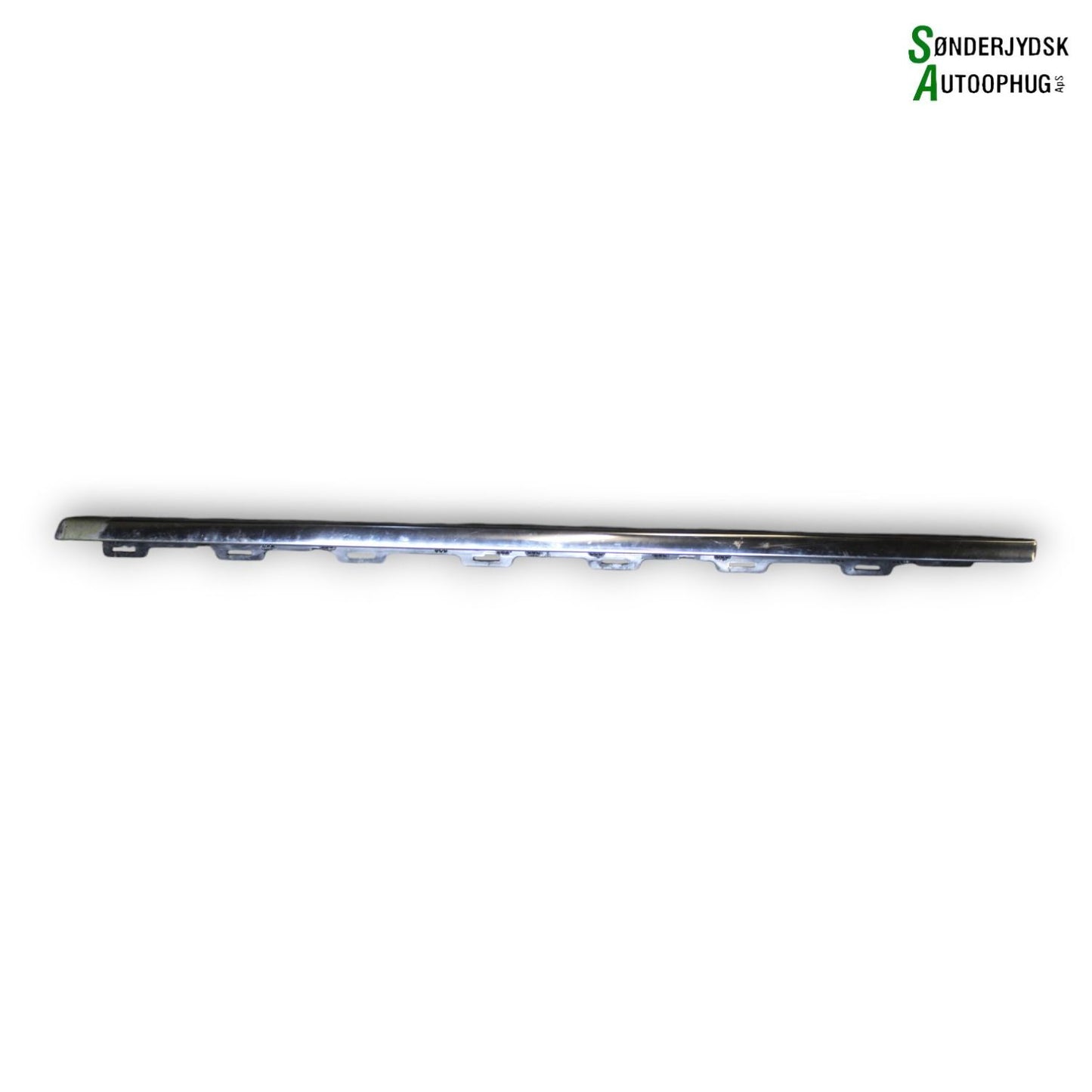 Peugeot 208 Skrabeliste Med OEM Nr. 9673931480 Fra Peugeot Ophugger