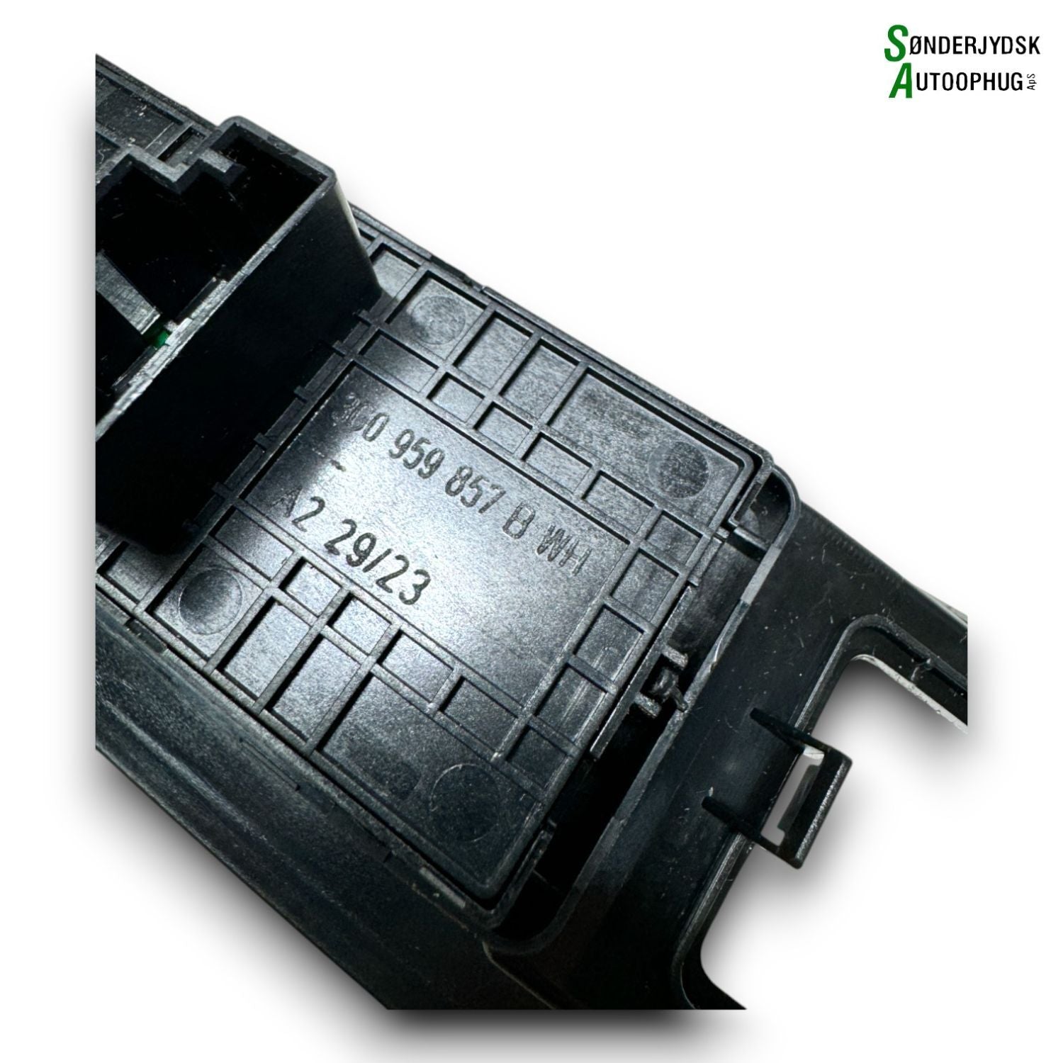VW Touran 5T Kontakt Rudehejs Med OEM Nr. 5TB86834782V Fra VW Ophugger