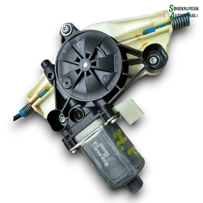 VW Touran 5T Rudemotor - Rudehejs Med OEM Nr. 5Q0959801C Fra VW Ophugger