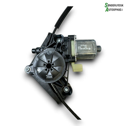 VW Touran 5T Rudemotor - Rudehejs Med OEM Nr. 5Q0959802A Fra VW Ophugger