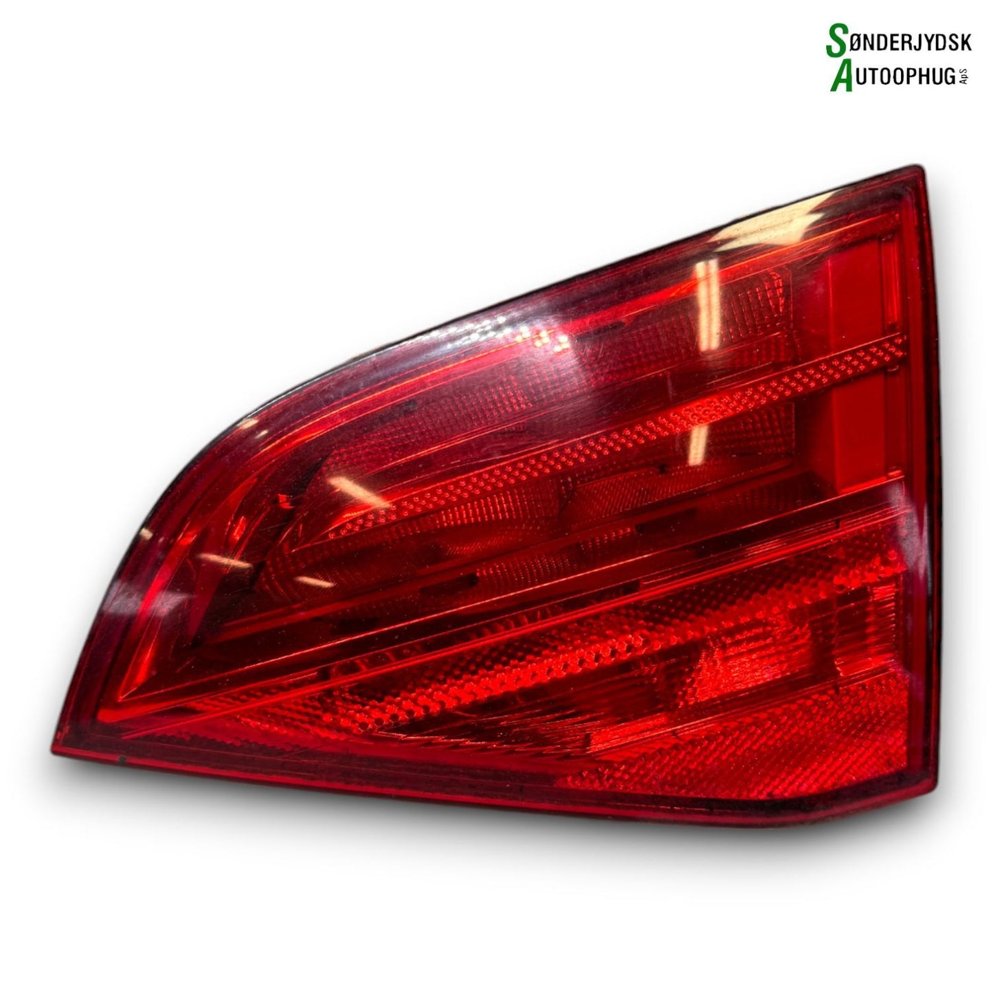 Audi A4 8K Baglygte Med OEM Nr. 8K9945094 Fra Audi Ophugger