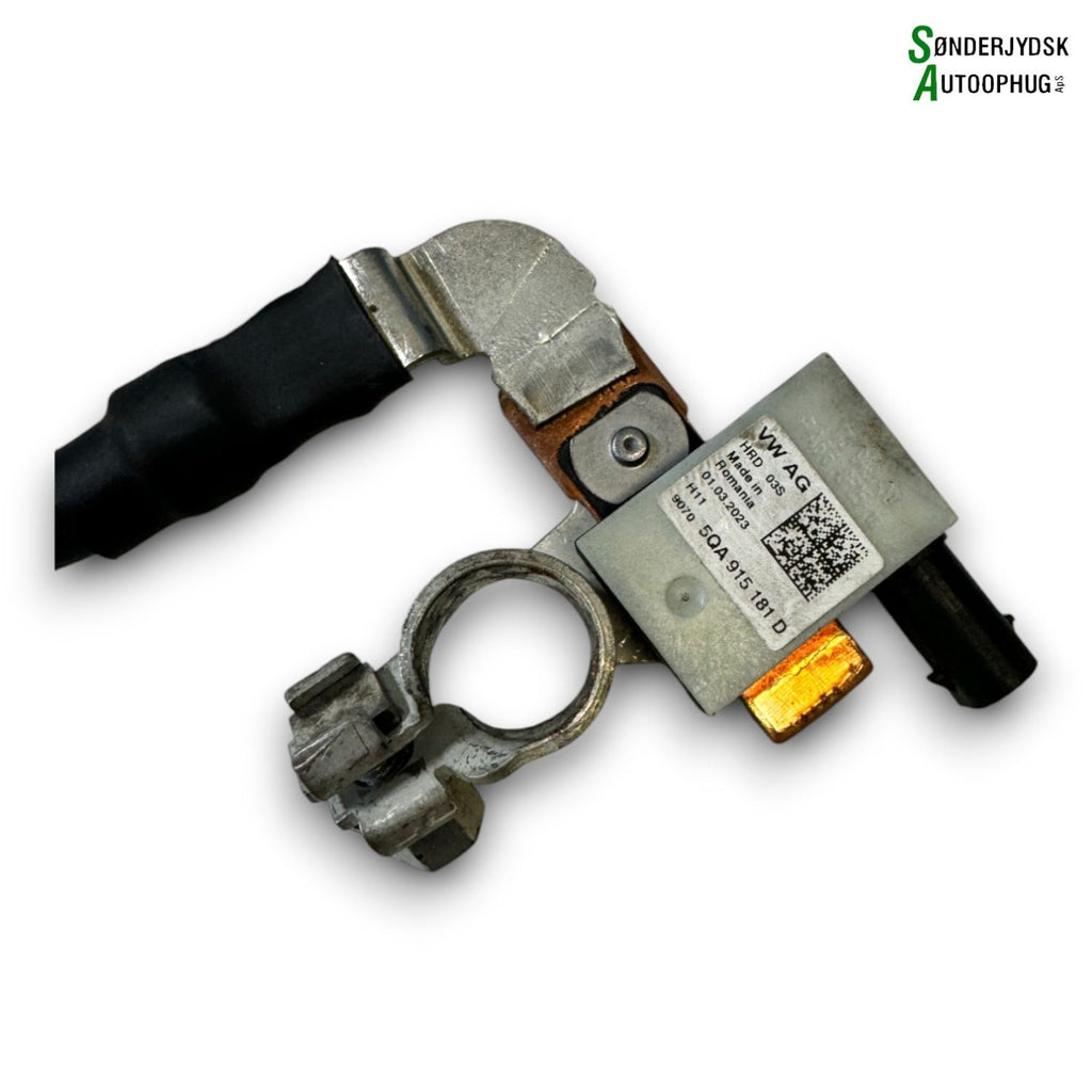 VW Touran 5T Højspændingskabel Mellem Inverter Og Batteri Med OEM Nr. 5QA915181D Fra VW Ophugger