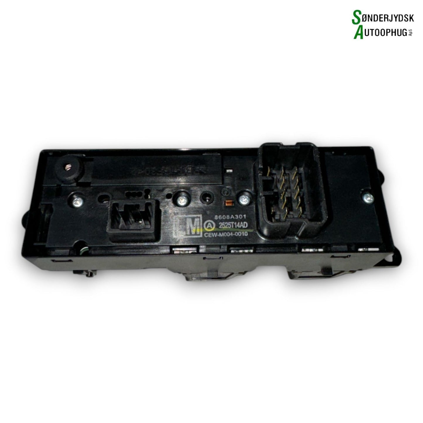 Mitsubishi Space Star Kontakt Rudehejs Med OEM Nr. 8608A301 Fra Mitsubishi Ophugger