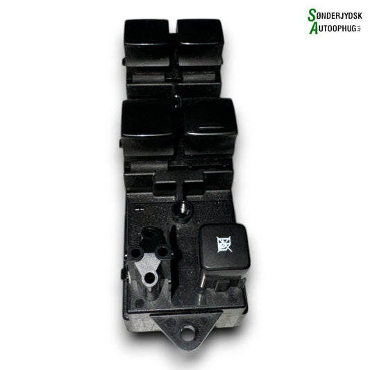 Mitsubishi Space Star Kontakt Rudehejs Med OEM Nr. 8608A301 Fra Mitsubishi Ophugger