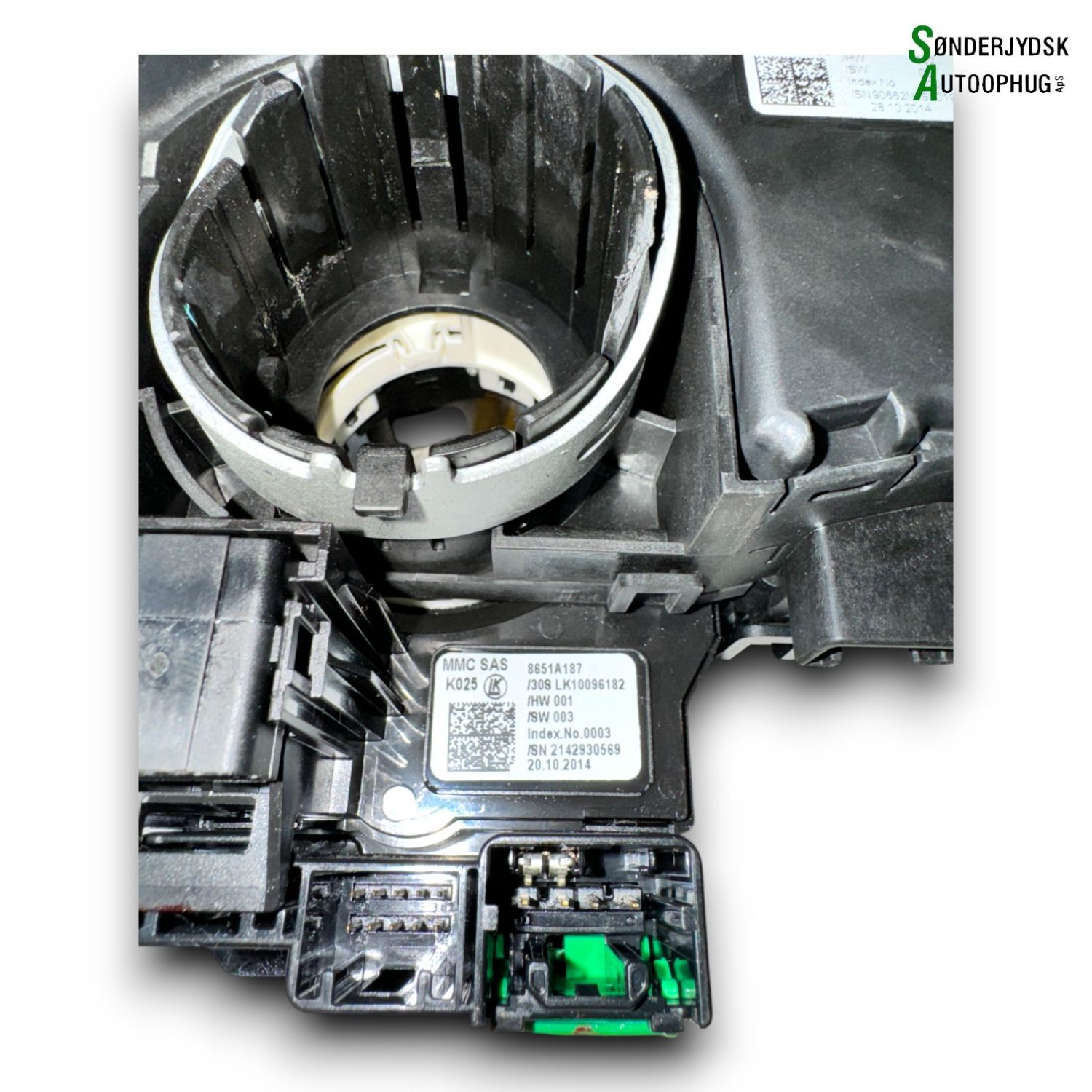 Mitsubishi Space Star Kontakt Combi Med OEM Nr. 8617A133 Fra Mitsubishi Ophugger