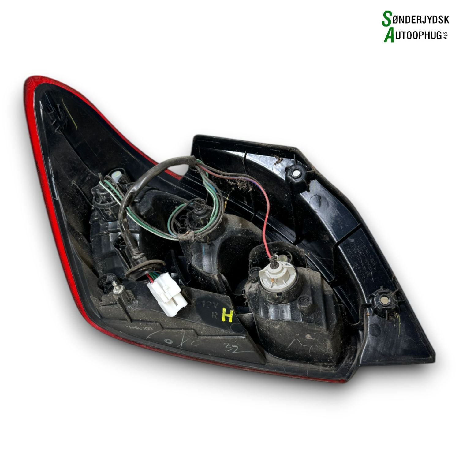 Mitsubishi Space Star Baglygte Med OEM Nr. 8330A780 Fra Mitsubishi Ophugger