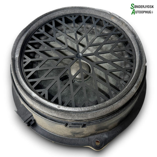 Audi A4 8K Højttaler Med OEM Nr. 8K0035411 Fra Audi Ophugger
