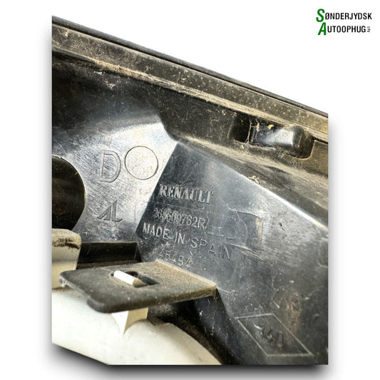 Renault Captur 1 Baglygte Med OEM Nr. 265509762R Fra Renault Ophugger