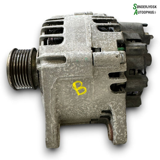 Renault Captur 1 Generator Med OEM Nr. 231003015R Fra Renault Ophugger