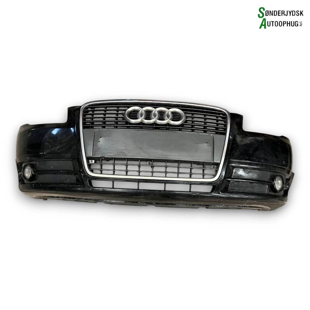 Audi A4 Forkofanger Med OEM Nr. 8E0807105 Fra Audi Ophugger