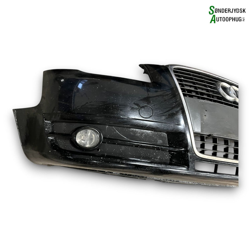 Audi A4 Forkofanger Med OEM Nr. 8E0807105 Fra Audi Ophugger