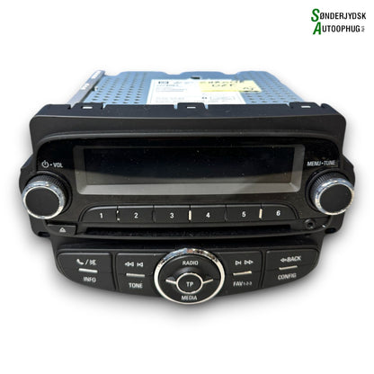 Opel Corsa E Radio M/Cd Med OEM Nr. 39068067 Fra Opel Ophugger