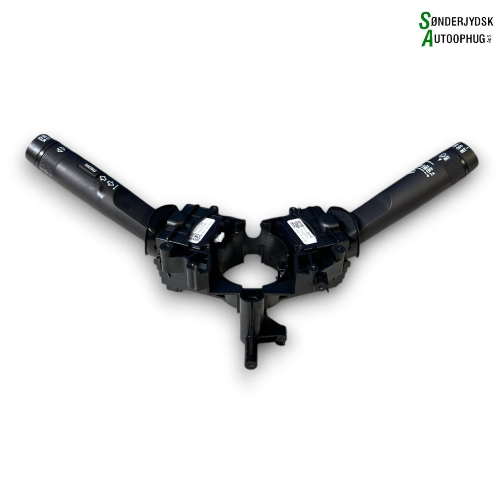 Opel Corsa E Kontakt Combi Med OEM Nr. 70550810926 Fra Opel Ophugger