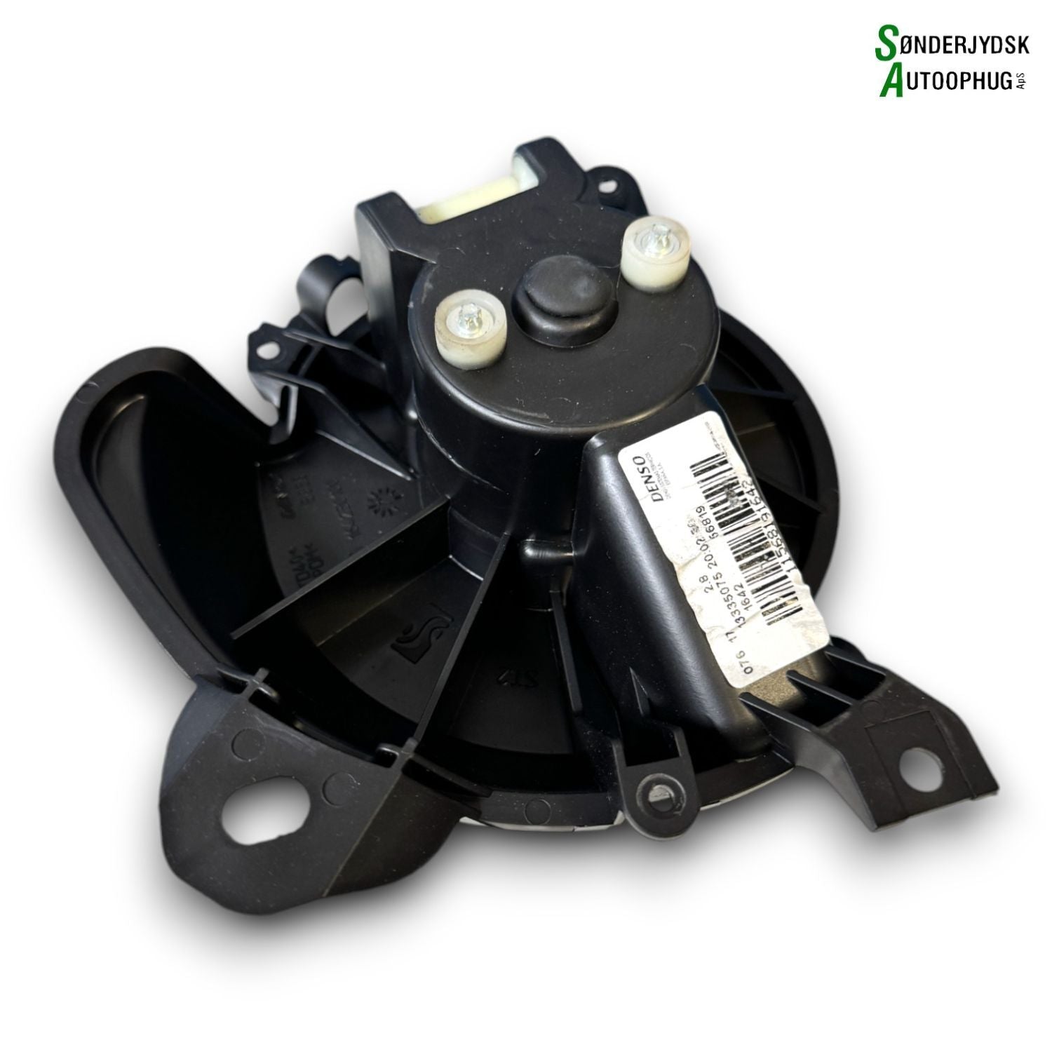 Opel Corsa E Varmeblæser Med OEM Nr. 13335075 Fra Opel Ophugger