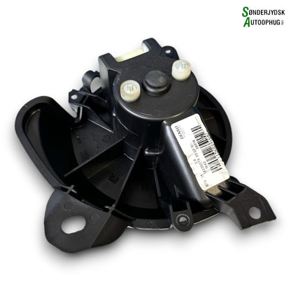 Opel Corsa E Varmeblæser Med OEM Nr. 13335075 Fra Opel Ophugger
