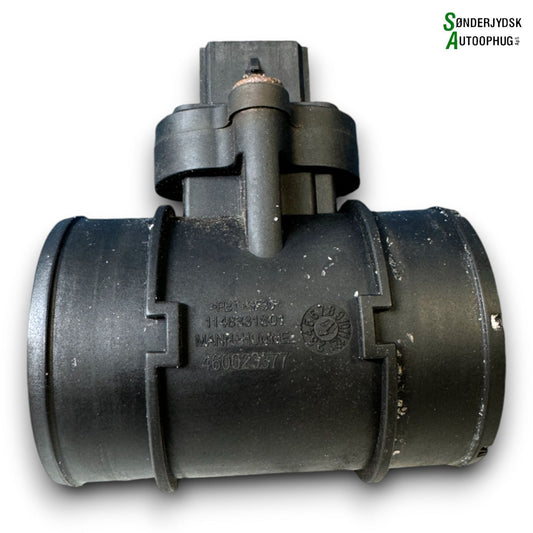 Opel Corsa E Luftmængdemåler Med OEM Nr. 460023377 Fra Opel Ophugger